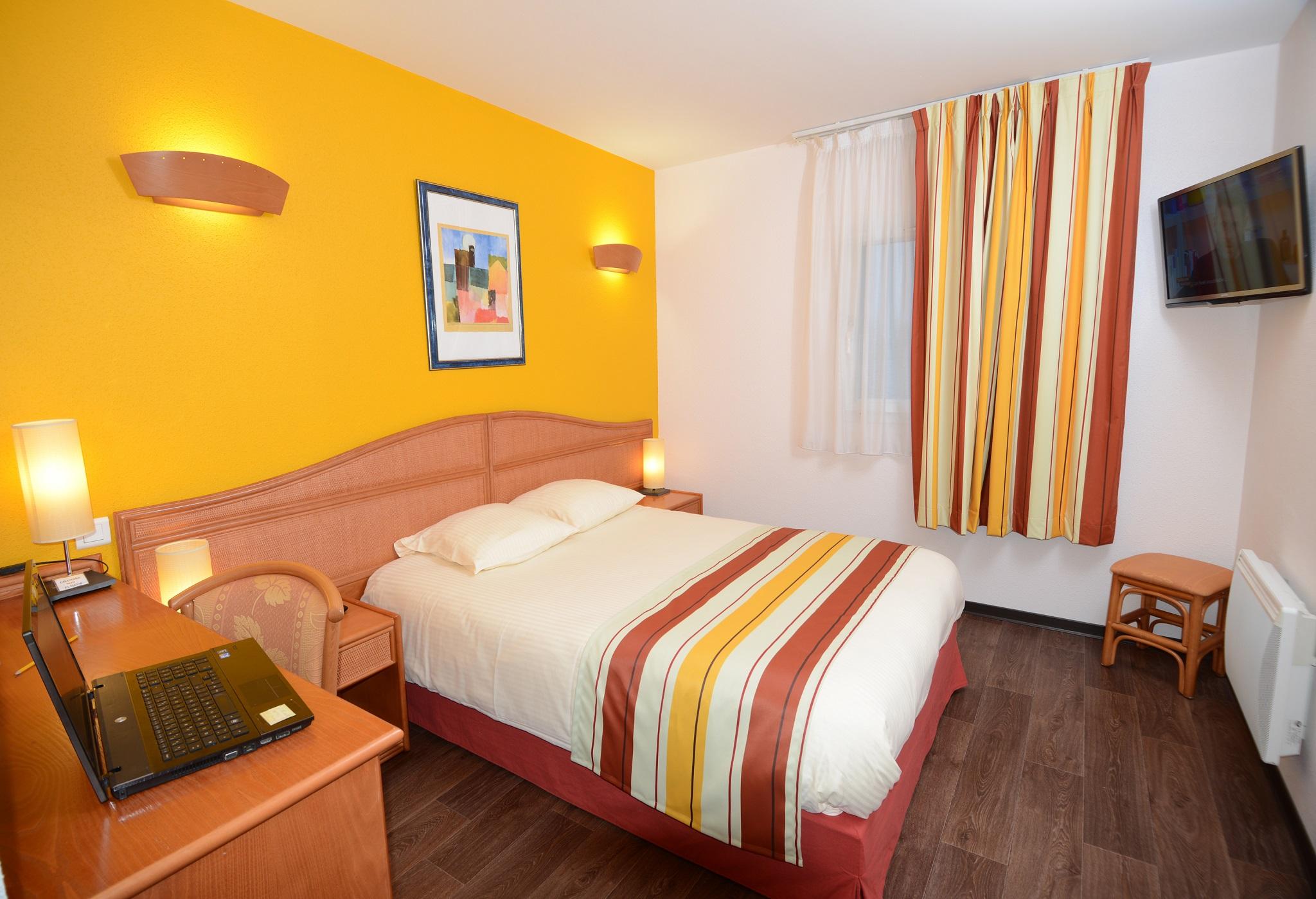 B&B Hotel Strasbourg Aeroport Holtzheim Buitenkant foto